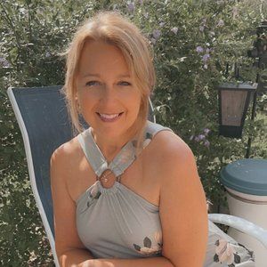 Meet your Posher, Cindy